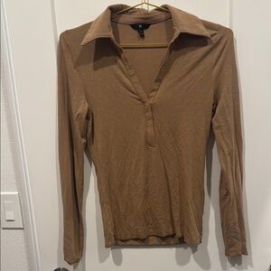 Banana Republic Tan Fitted Long Sleeve V Neck Collared Shirt